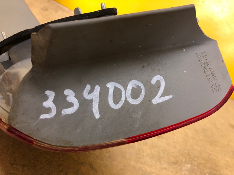 Фонарь наружный левый CAMRY 40 06-11 Фонарь наружный левый CAMRY 40 06-11