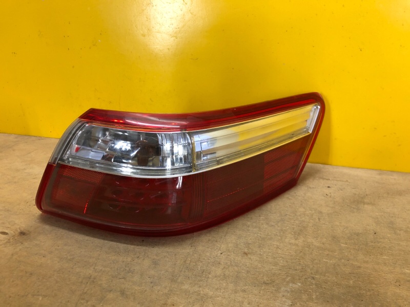 Фонарь наружный правый TOYOTA CAMRY 40 06-11 Фонарь наружный правый TOYOTA CAMRY 40 06-11