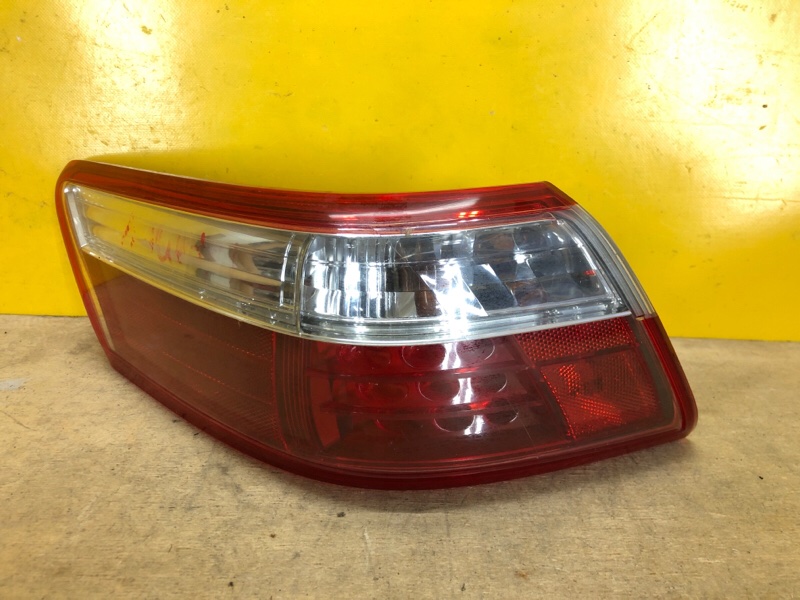 Запчасть фонарь наружный левый TOYOTA CAMRY 40 06-11 8156133480 Б/У Фонарь наружный левый TOYOTA CAMRY 40 06-11 8156133480 Б/У