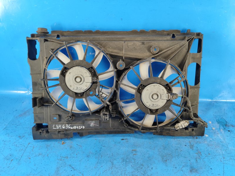 Диффузор вентилятора основного радиатора TOYOTA PRIUS - 30 09-17 16711-37040 Б/У