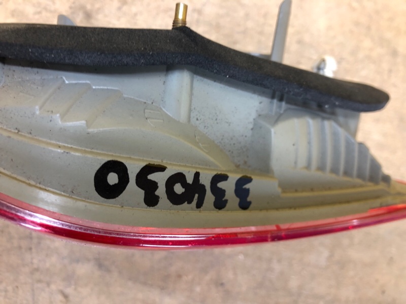 Фонарь внутренний левый CAMRY 40 06-11 Фонарь внутренний левый CAMRY 40 06-11