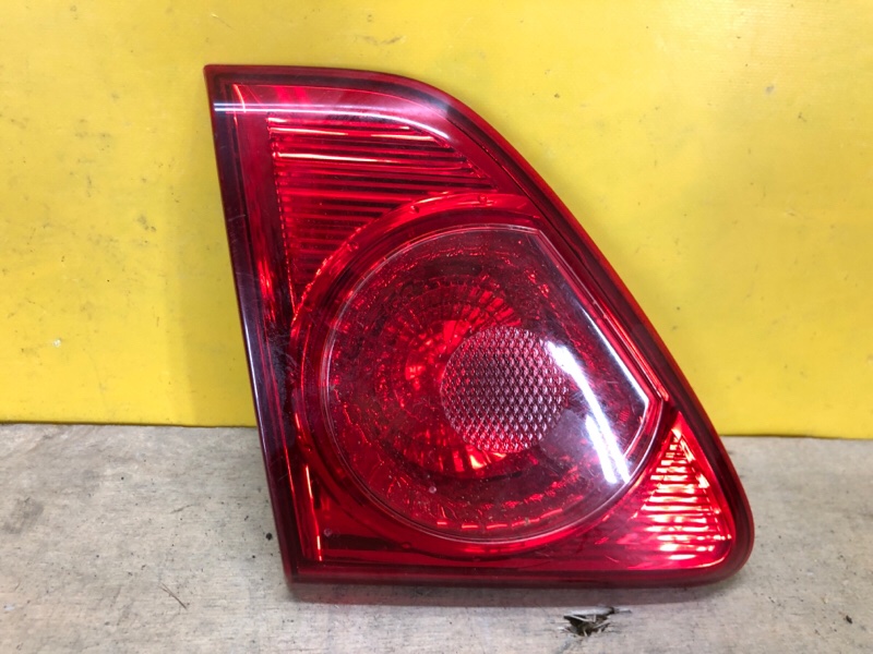 Запчасть фонарь внутренний левый TOYOTA COROLLA 150 06-13 8159112100 Б/У Фонарь внутренний левый TOYOTA COROLLA 150 06-13 8159112100 Б/У