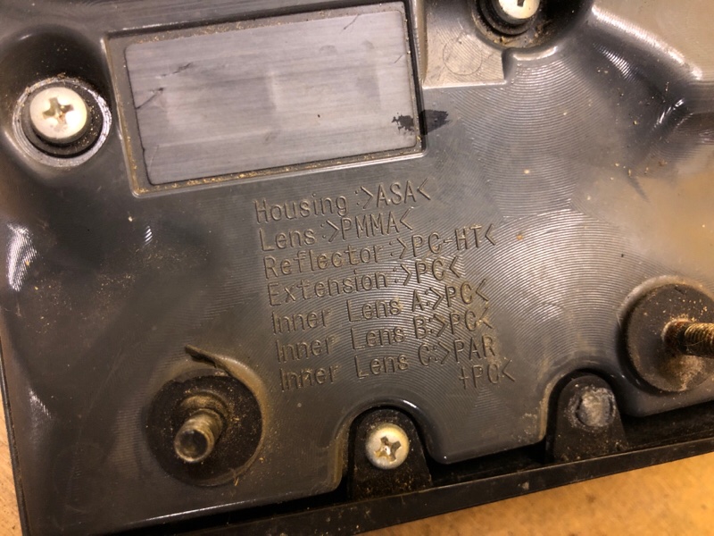 Фонарь внутренний левый RX350/450 09-15