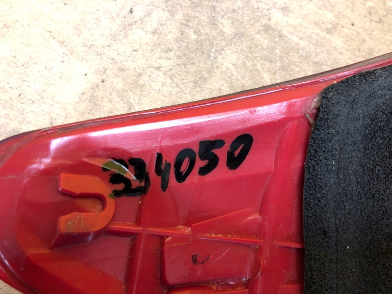 Фонарь наружный правый RAV4 05-12 Фонарь наружный правый RAV4 05-12