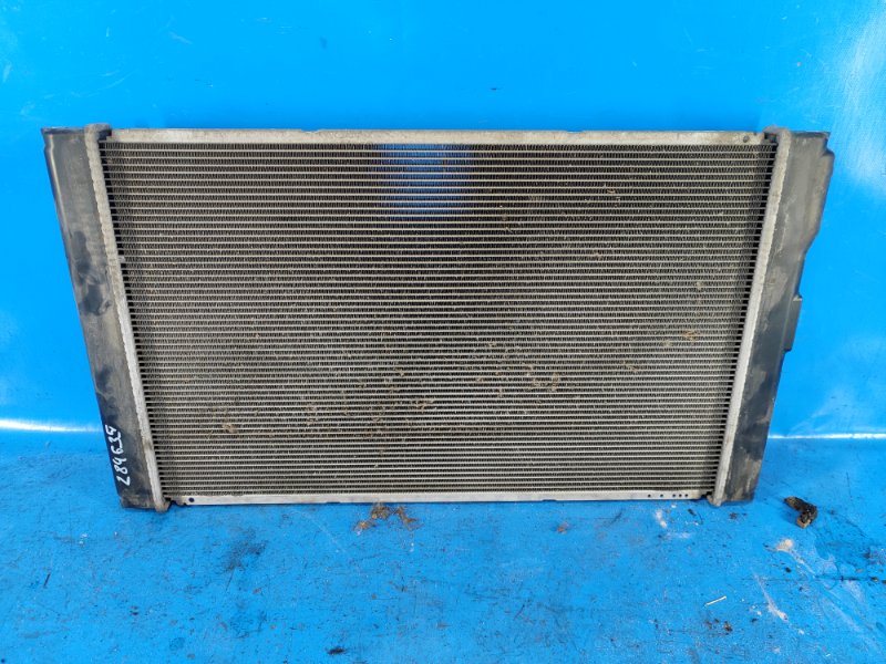 Радиатор основной TOYOTA PRIUS - 30 09-17 16400-37230 Б/У