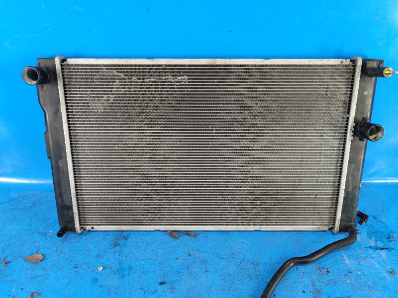 Радиатор основной TOYOTA PRIUS - 30 09-17