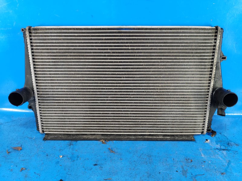Радиатор интеркулера VOLVO XC70 00–07 2.5 B5254T2