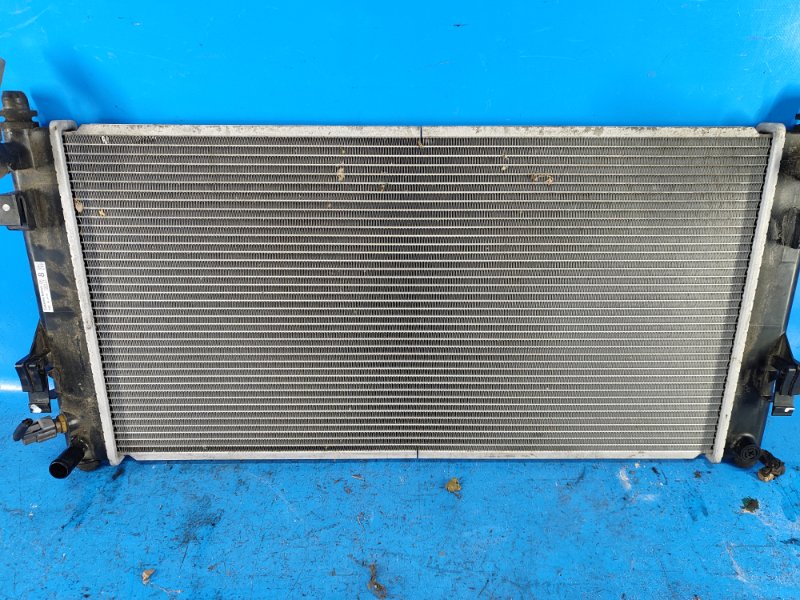 Радиатор основной NISSAN LEAF 10-17