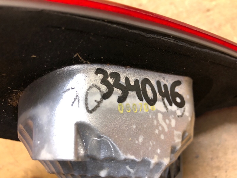 Фонарь внутренний правый COROLLA 150 06-13 Фонарь внутренний правый COROLLA 150 06-13