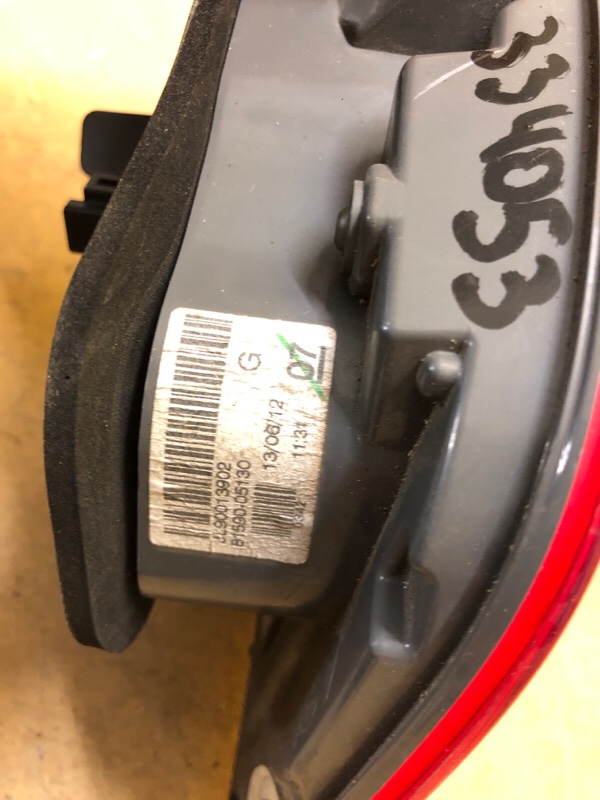 Фонарь внутренний левый AVENSIS 08-18 Фонарь внутренний левый AVENSIS 08-18