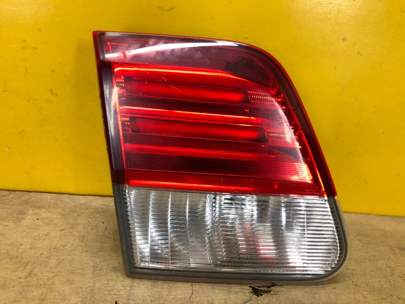 Фонарь внутренний левый TOYOTA AVENSIS 08-18 8159005130 Б/У