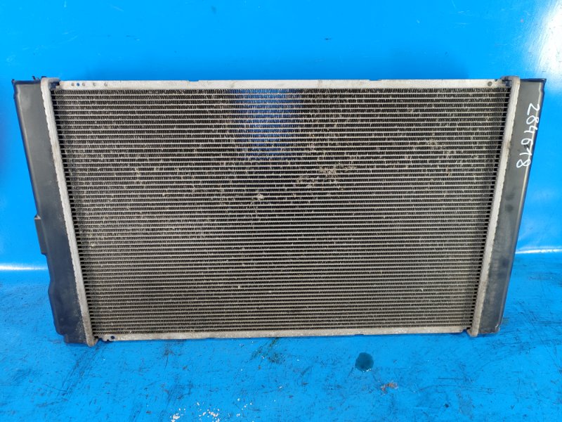 Радиатор основной TOYOTA PRIUS - 30 09-17 16400-37230 Б/У