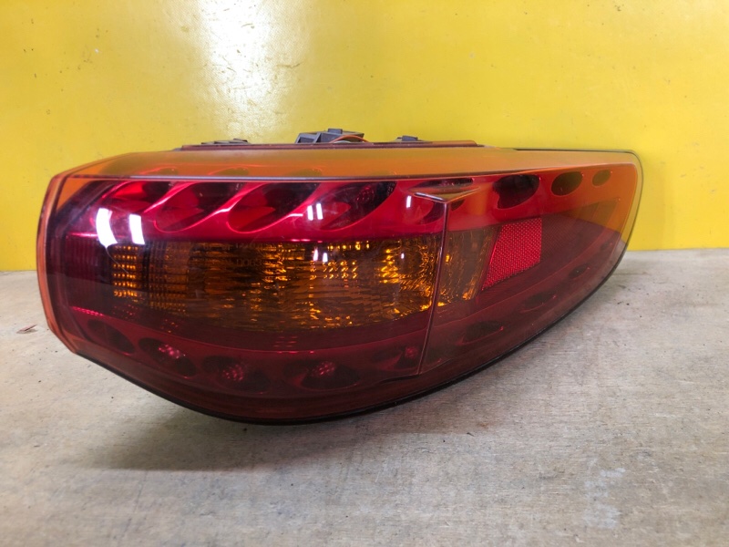 Фонарь наружный правый INFINITI FX/QX70 S51 08-17