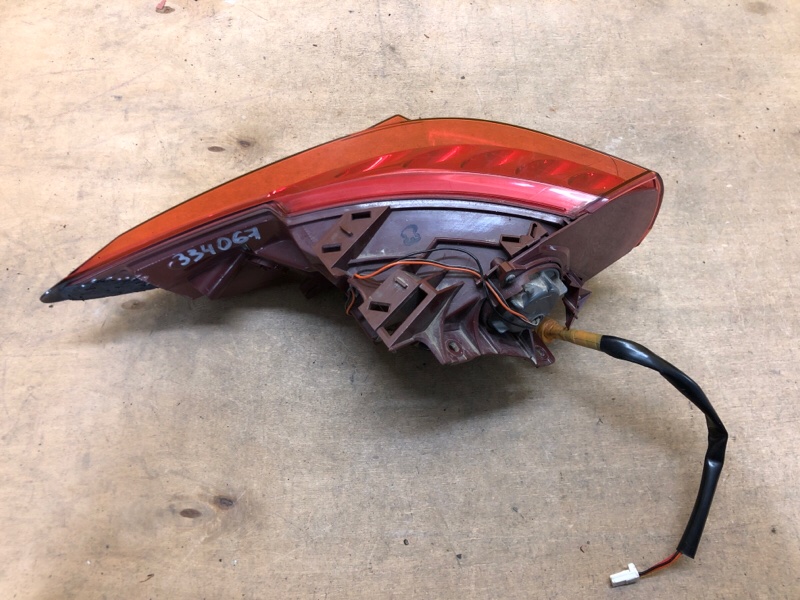 Фонарь наружный правый FX/QX70 S51 08-17