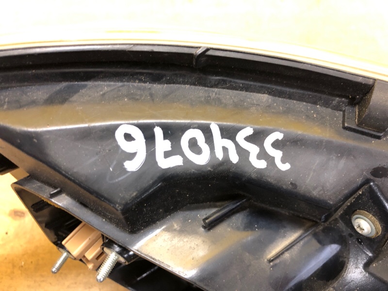 Фонарь наружный правый 6 GH 07-12