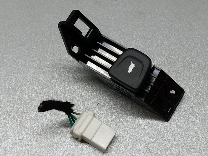 Кнопка открывания багажника внутренняя ACURA RDX 19- 2020 35800-TJB-A01 Б/У