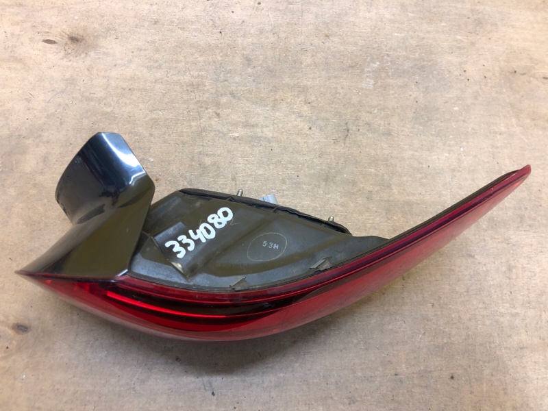 Фонарь наружный правый 6 GJ 12-