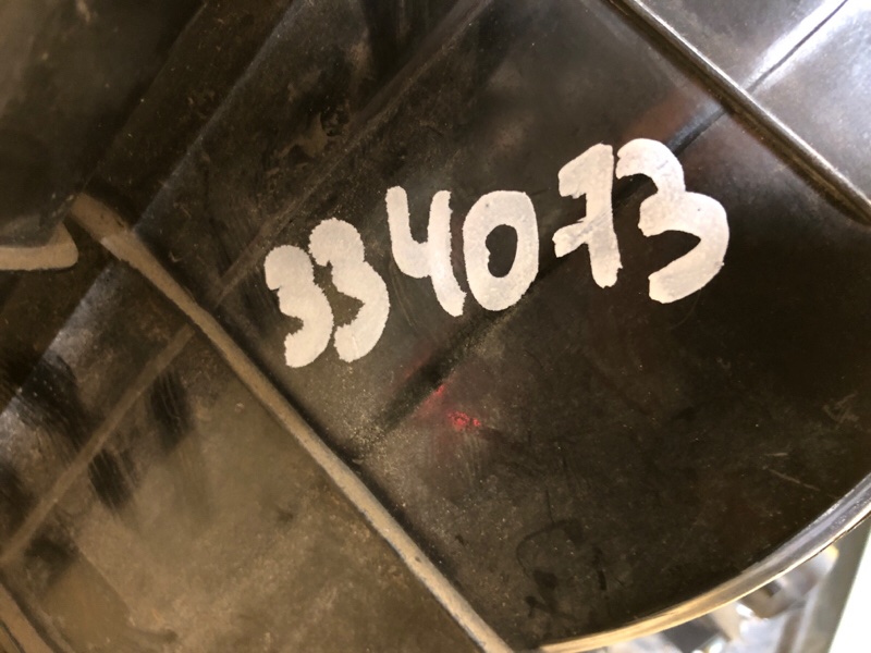 Фонарь наружный левый PAJERO 99-06