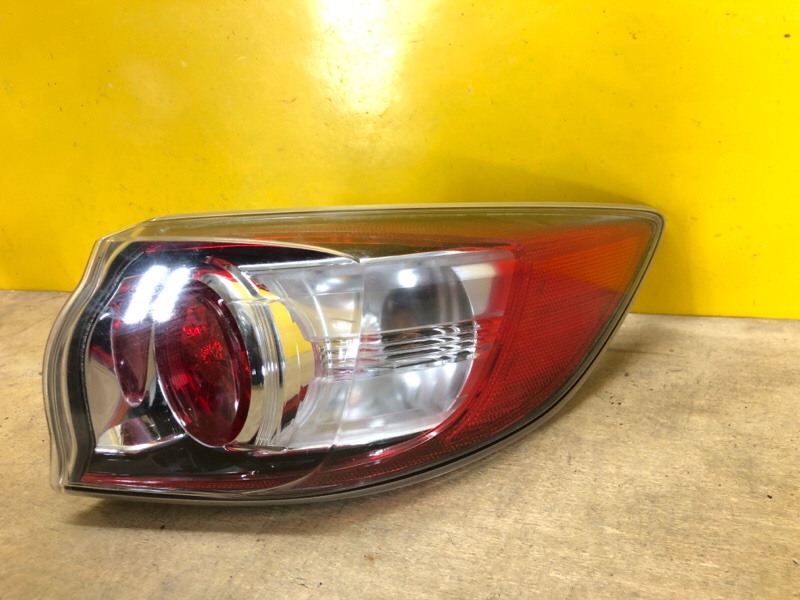 Фонарь наружный правый MAZDA 3 BL 09-13