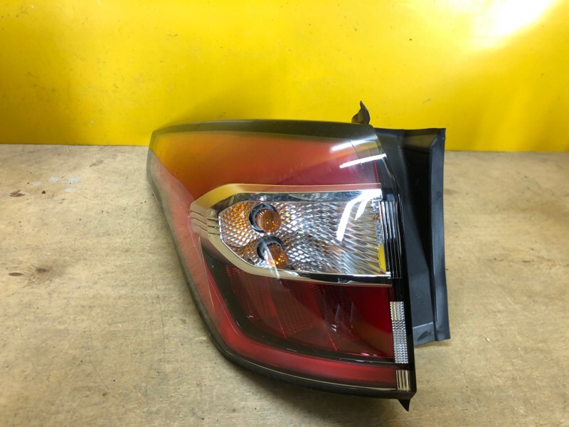 Фонарь наружный левый FORD KUGA  (C520)  13-21 2069450 Б/У