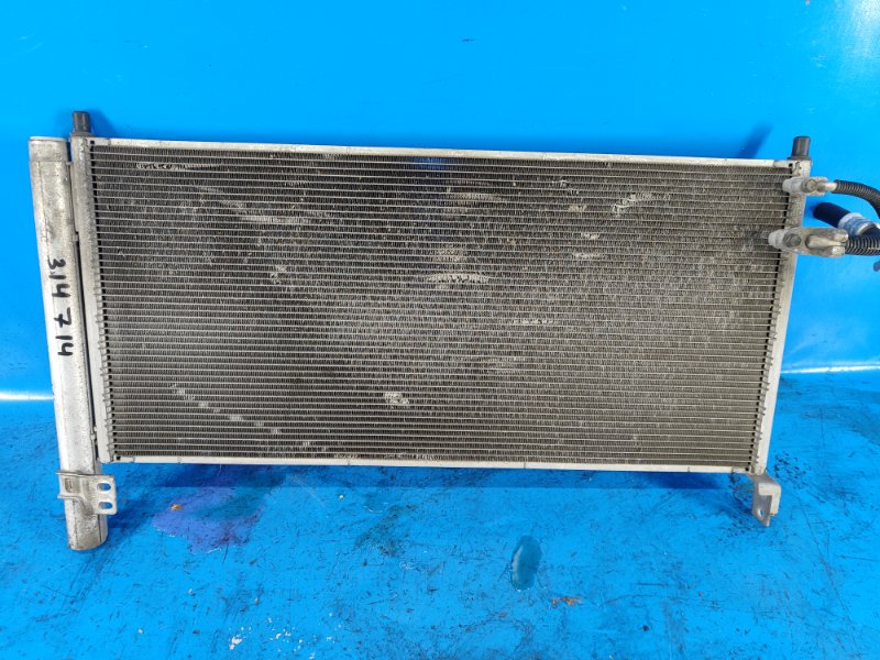 Радиатор кондиционера TOYOTA PRIUS - 30 09-17 8846047150 Б/У