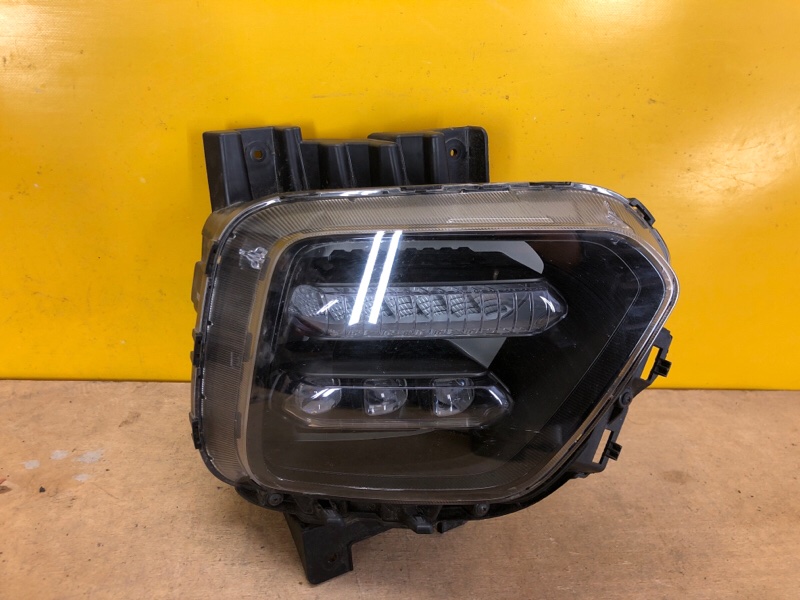 Фара правая KIA SOUL SK3 19- 92202J2000 Б/У