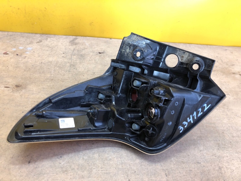 Фонарь наружный правый RAV4 13-19 Фонарь наружный правый RAV4 13-19