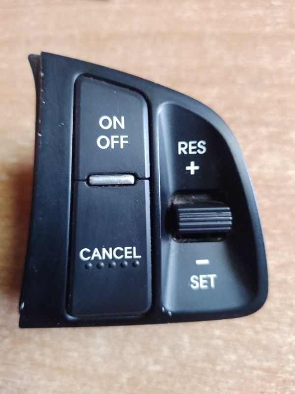 Запчасть кнопки на руль правые KIA OPTIMA TF 11-16 96710-2T000MB2 Б/У Кнопки на руль правые KIA OPTIMA TF 11-16 96710-2T000MB2 Б/У