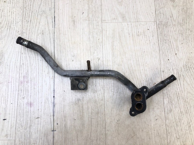 Патрубок системы охлаждения FX S50 03-08 3.5 VQ35