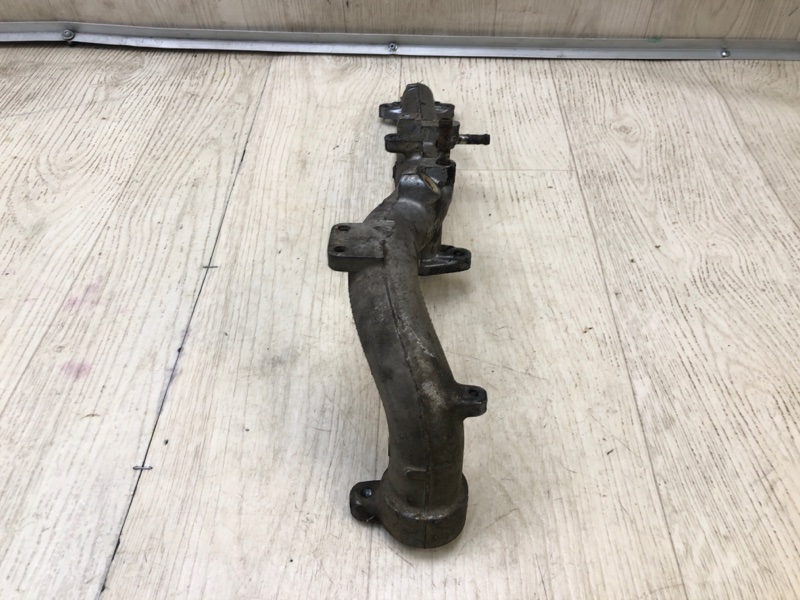 Патрубок системы охлаждения INFINITI FX S50 03-08 3.5 VQ35 Патрубок системы охлаждения INFINITI FX S50 03-08 3.5 VQ35