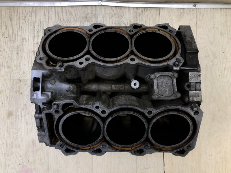 Блок двигателя FX S50 03-08 3.5 VQ35