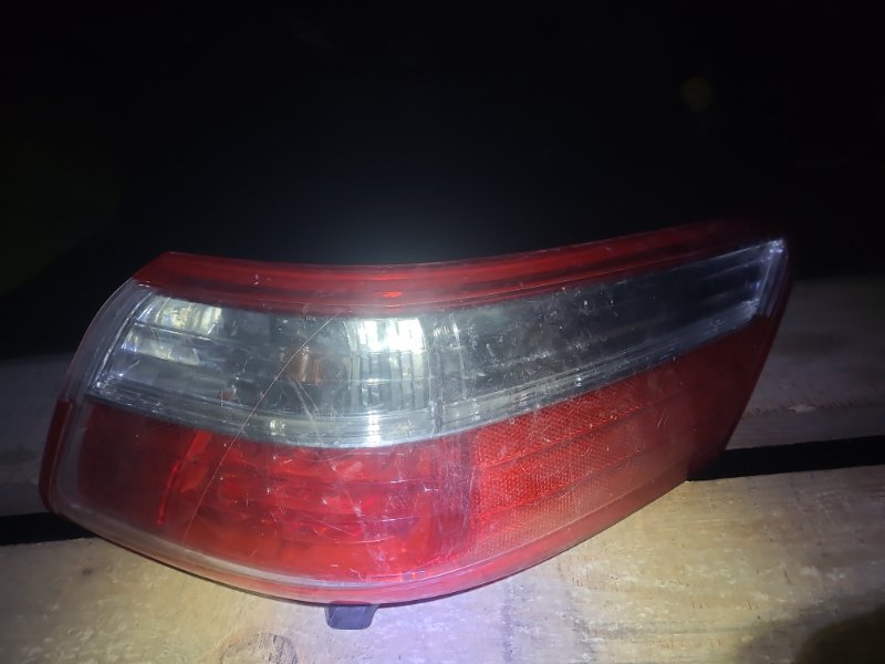 Запчасть фонарь наружный правый TOYOTA CAMRY 40 06-11 8155133360 Б/У Фонарь наружный правый TOYOTA CAMRY 40 06-11 8155133360 Б/У