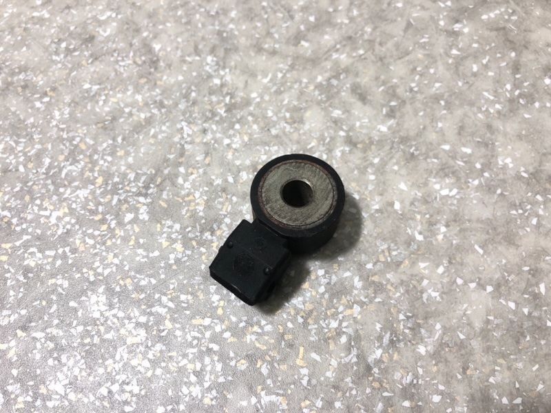 Датчик детонации QX56 / TITAN / ARMADA 04-16