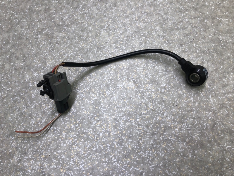 Датчик детонации MAZDA 6 GH 07-12 LF01-18-921 Б/У