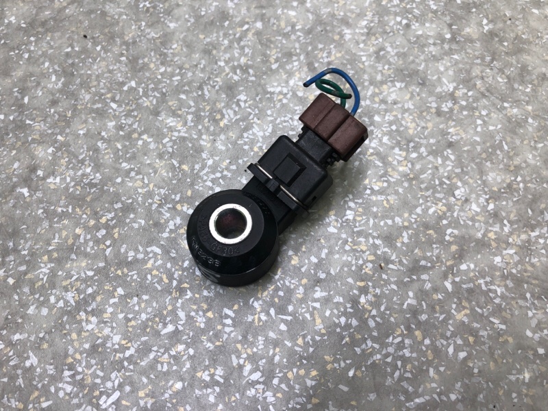 Запчасть датчик детонации MITSUBISHI OUTLANDER XL 05-13 2.4 4B12 1865A040 Б/У Датчик детонации MITSUBISHI OUTLANDER XL 05-13 2.4 4B12 1865A040 Б/У