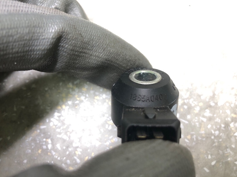 Датчик детонации OUTLANDER XL 05-13 2.4 4B12 Датчик детонации OUTLANDER XL 05-13 2.4 4B12