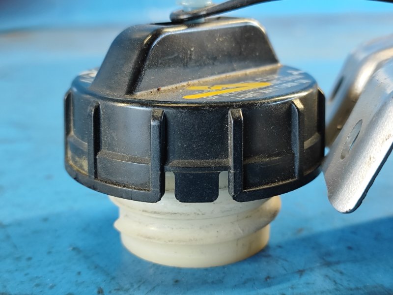 Крышка топливного бака OUTLANDER XL 05-13 2011 2.4 4B12