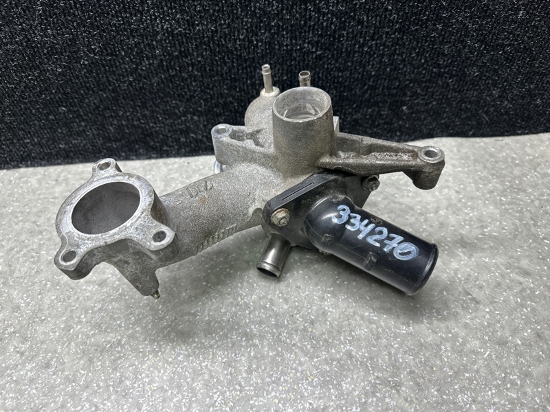 Корпус термостата IS250/350 05-13 2.5 4GR-FSE