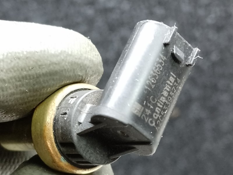 Датчик температуры охлаждающей жидкости CADILLAC ATS 12-19