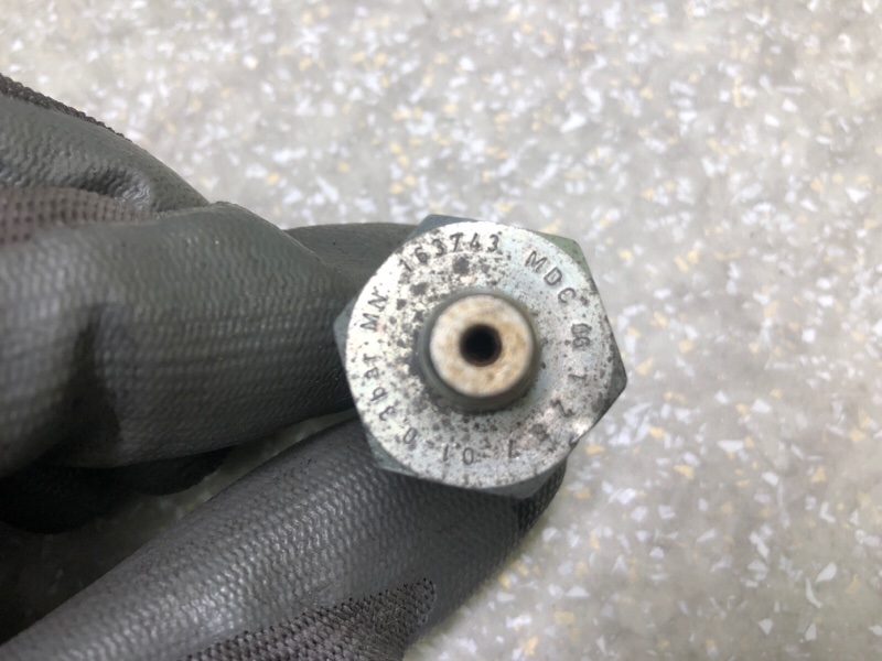 Датчик давления масла ДВС OUTLANDER XL 05-13 Датчик давления масла ДВС OUTLANDER XL 05-13