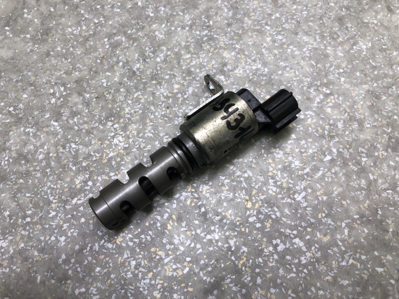 Клапан изменения фаз ГРМ LEXUS LS460 06-12 15330-38010 Б/У