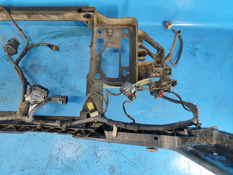 Панель передняя 200 10-14 2013 3.6 ERB