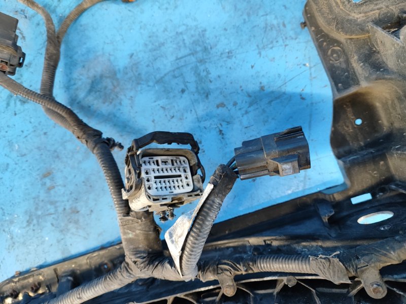 Панель передняя 200 10-14 2013 3.6 ERB