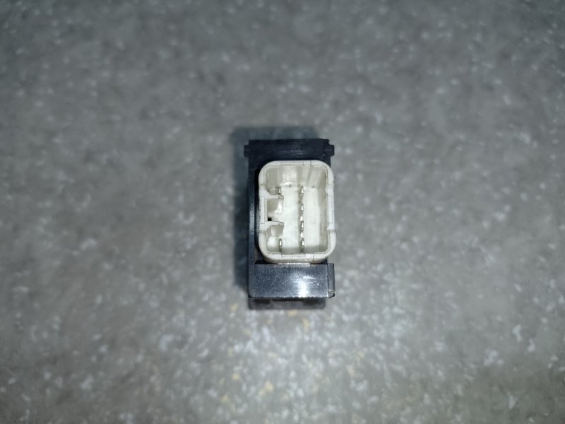 Блок электронный TOYOTA CAMRY 20 96-02