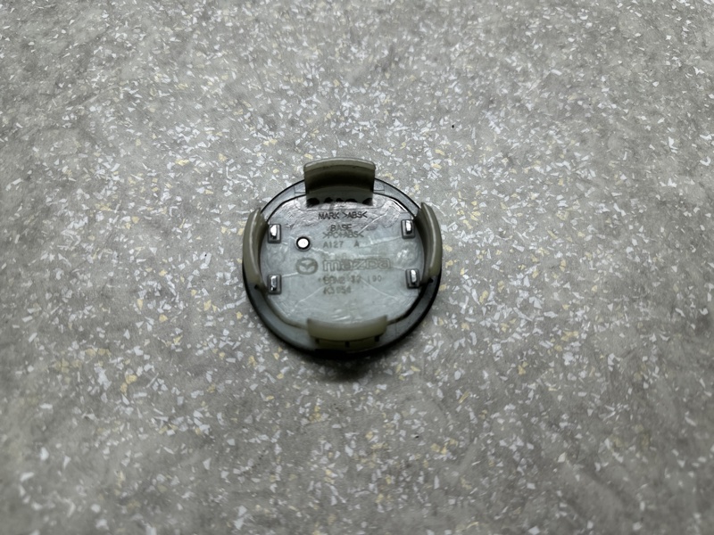 Заглушка колесного диска MX-5 15-