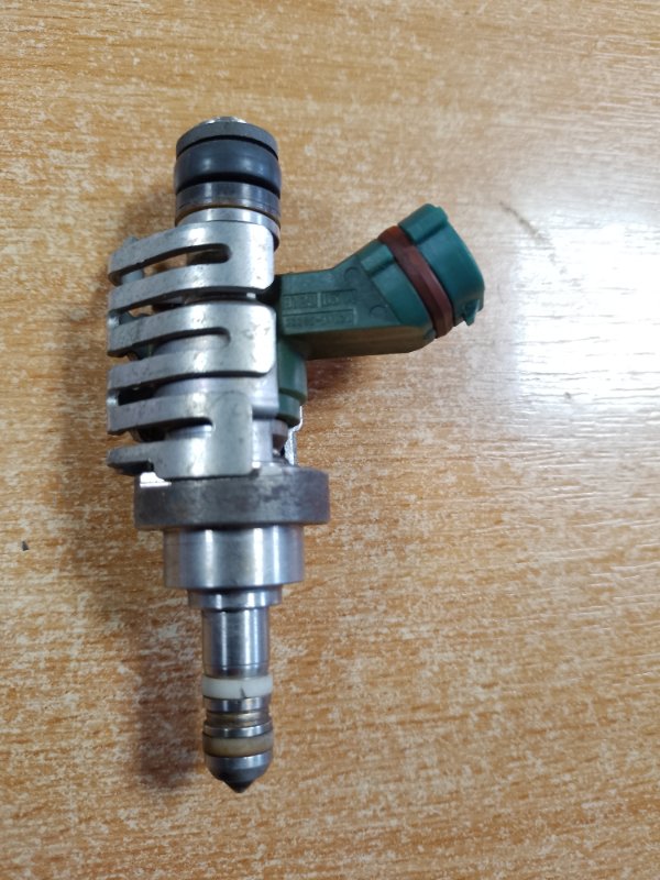 Форсунка топливная LEXUS GS350 GS300 05-11 Седан 3.5 2GR-FSE 23209-39155-C0 Б/У