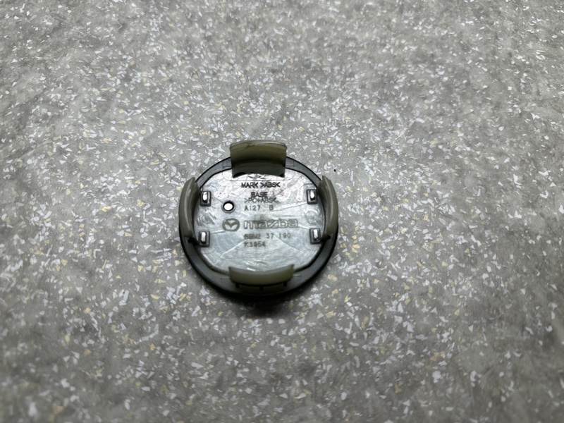 Заглушка колесного диска MX-5 15-