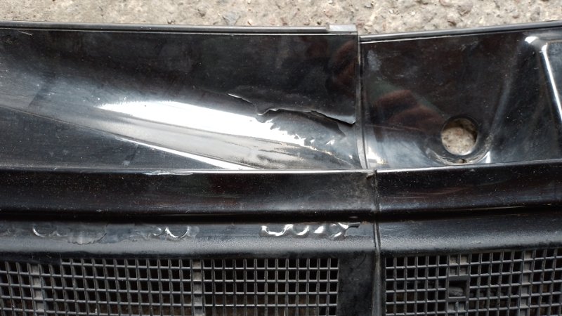 Пластик под лобовое стекло / Жабо QX56 / TITAN / ARMADA 04-16