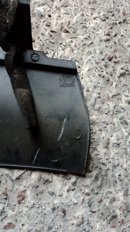 Пластик под лобовое стекло / Жабо QX56 / TITAN / ARMADA 04-16