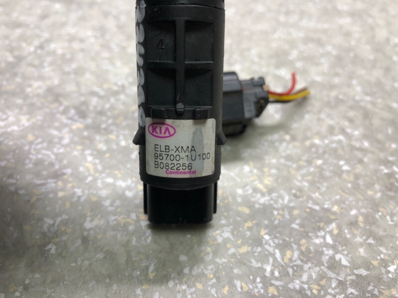 Датчик парктроника задний SORENTO XM 09-14